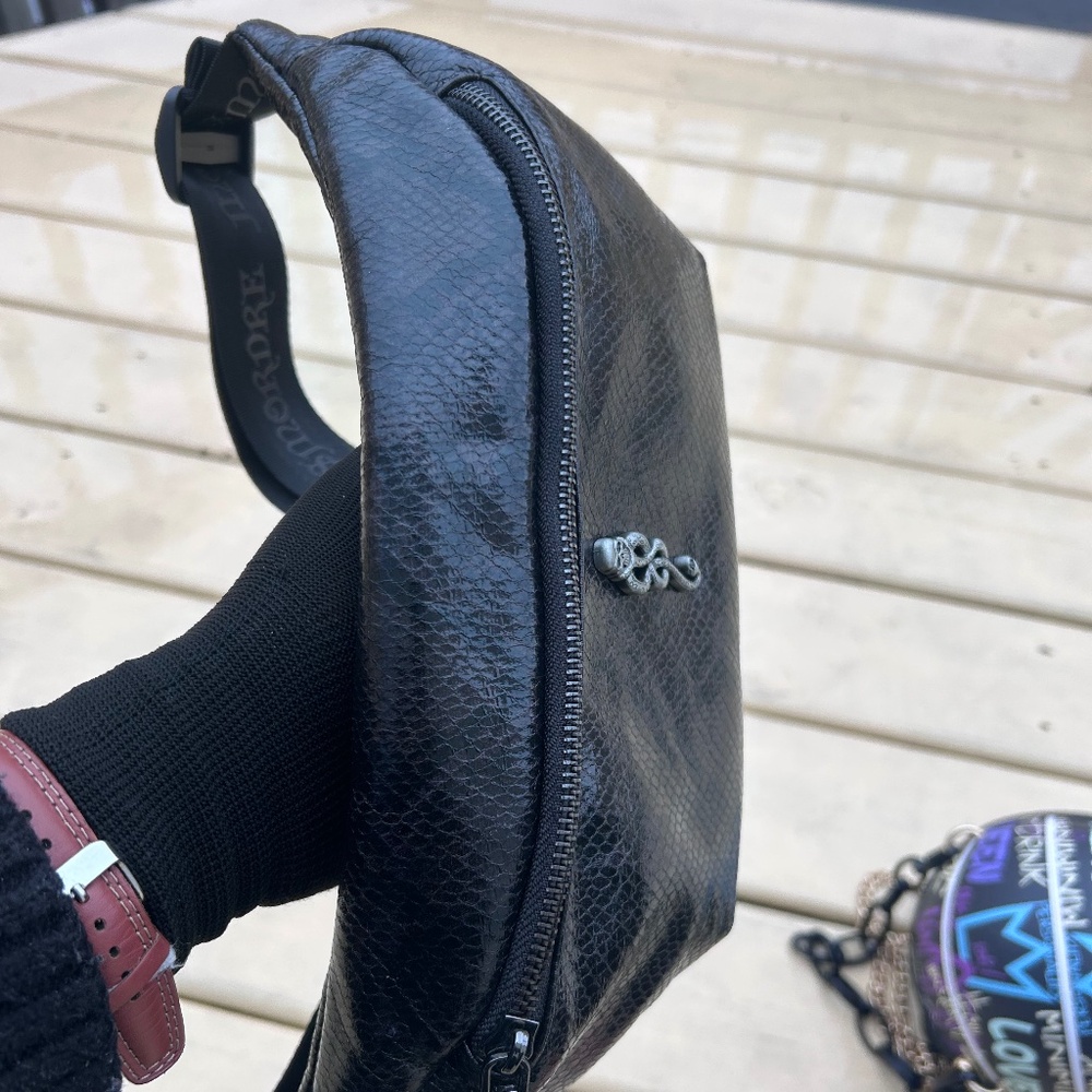 Universal Studios Wizarding World of Harry Potter Death Eater Fanny Pack